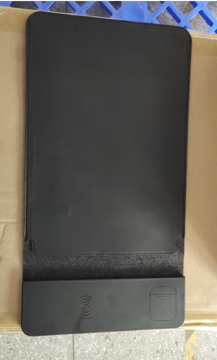 The Aero 5-in-1 Workspace Sleeve